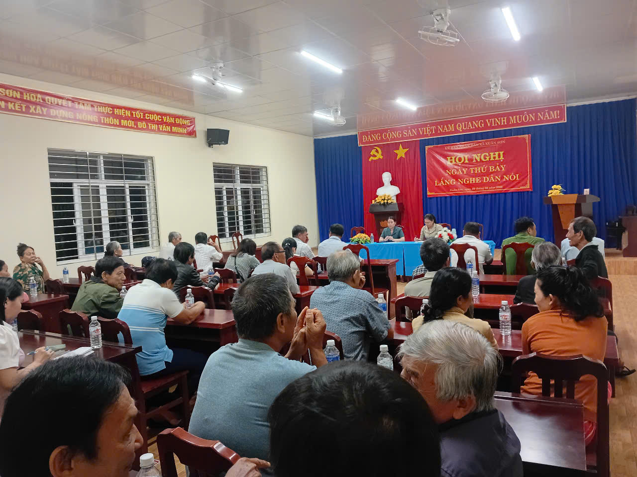 HỘI NGHỊ 